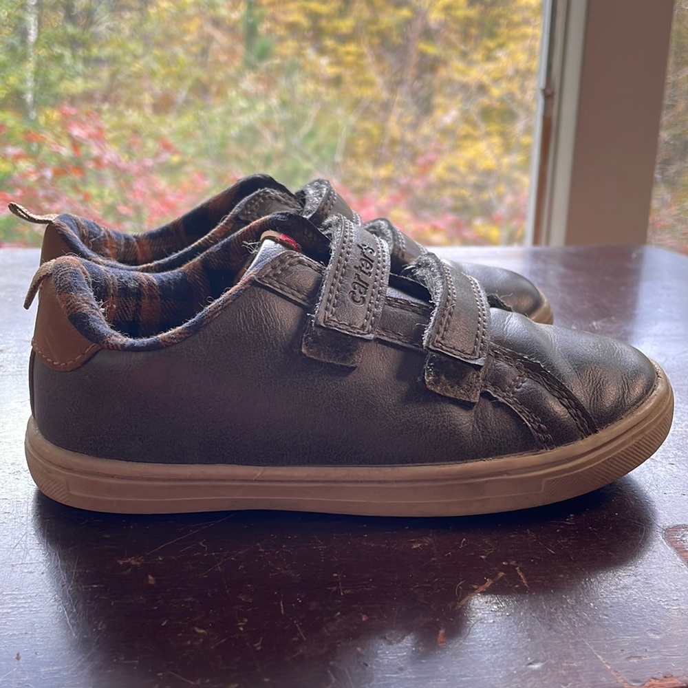 Boys sz 11 Carters Sneakers
